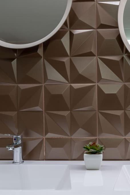Premium Apartment By Hi5-King Street'S Luxury Budapeşte Dış mekan fotoğraf