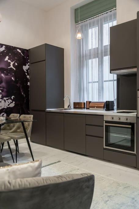 Premium Apartment By Hi5-King Street'S Luxury Budapeşte Dış mekan fotoğraf